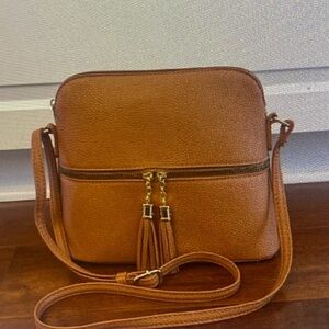 Tan/Brown Crossbody Bag